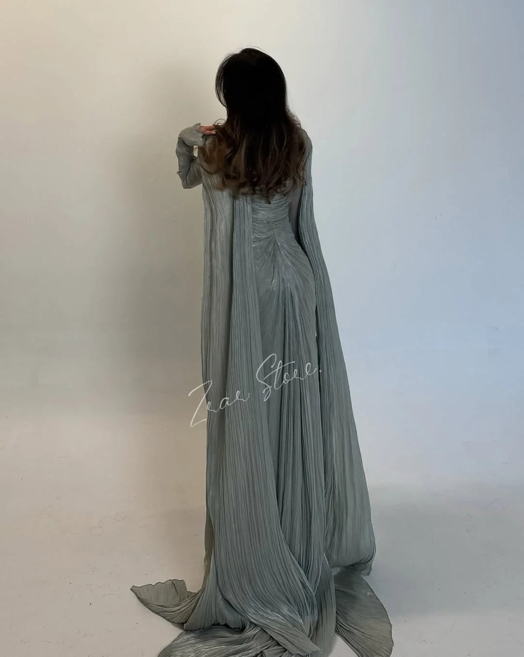 Verngo Green Shiny Formal Evening Dress O Neck Full Sleeves Formal Occasion Elegant Pleat Arabic Prom Gowns Customized