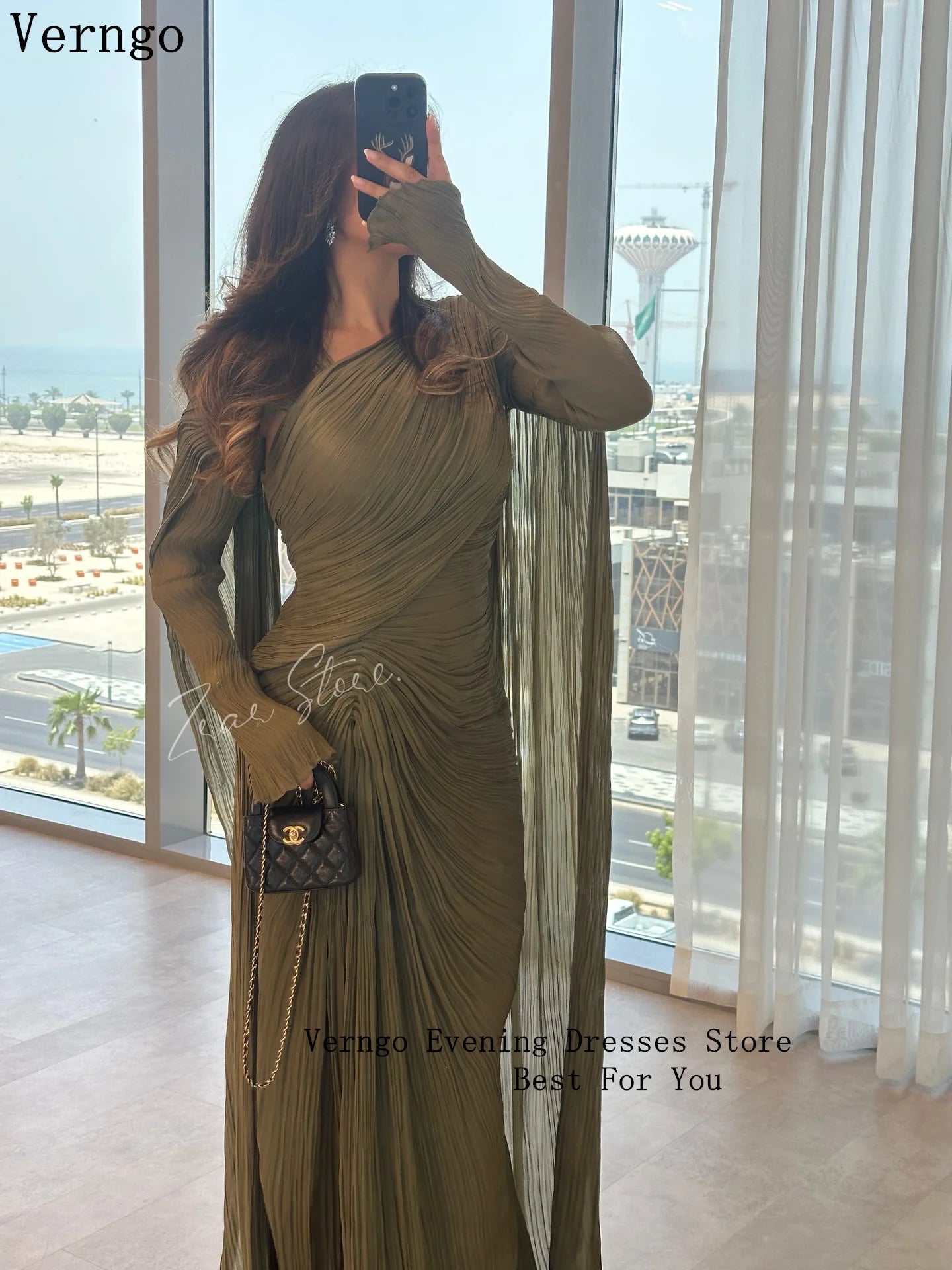 Verngo Green Shiny Formal Evening Dress O Neck Full Sleeves Formal Occasion Elegant Pleat Arabic Prom Gowns Customized