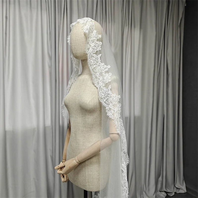 Customized Short Mantilla Wedding Veil with Eyelash Lace, 1m/1.5m/2m Short/Medium Length Veil with Hidden Comb, Single Tier Veil