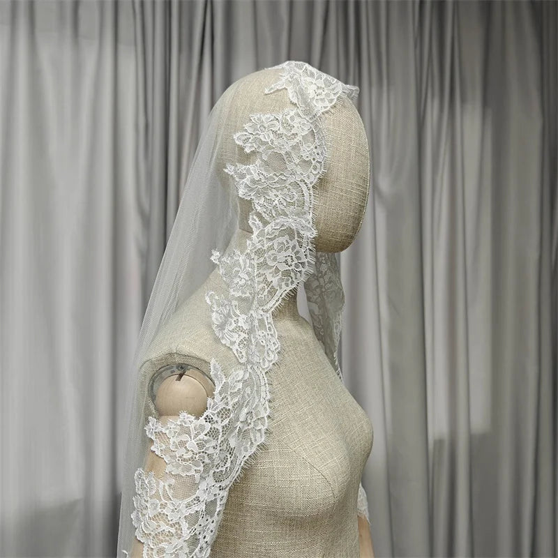 Customized Short Mantilla Wedding Veil with Eyelash Lace, 1m/1.5m/2m Short/Medium Length Veil with Hidden Comb, Single Tier Veil