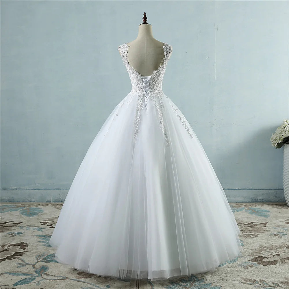 Customized Ball Gown Wedding Dresses Appliques Pearls Lace Up Tulle Bridal Gowns Elegant Formal Vestido De Noiva robe de mariée